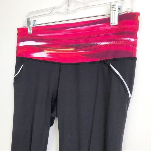 ATHLETA Relay Capri Workout Leggings in Airbrush Size S - Picture 2 of 9